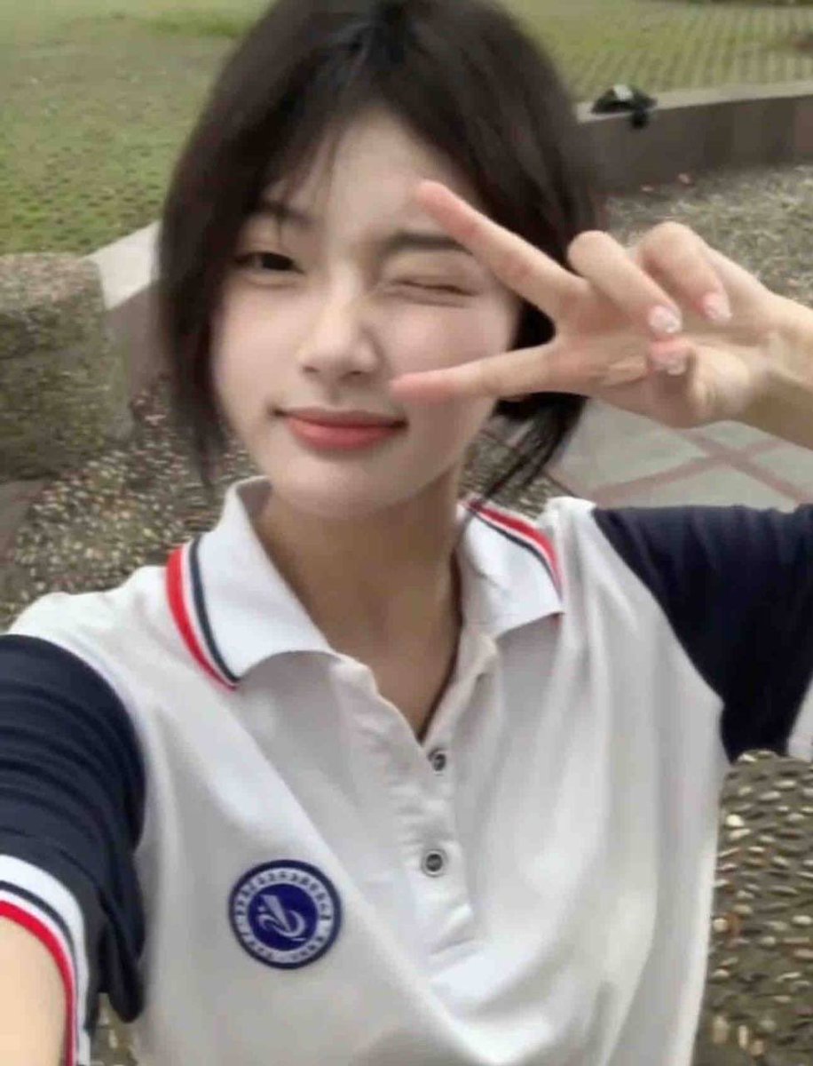 kook6680's tweet photo. 新人刚玩X~

想发点照片  有人锐评女大福照吗

直接给不墨迹  没有🚪 https://t.co/vBAf6vpjAy