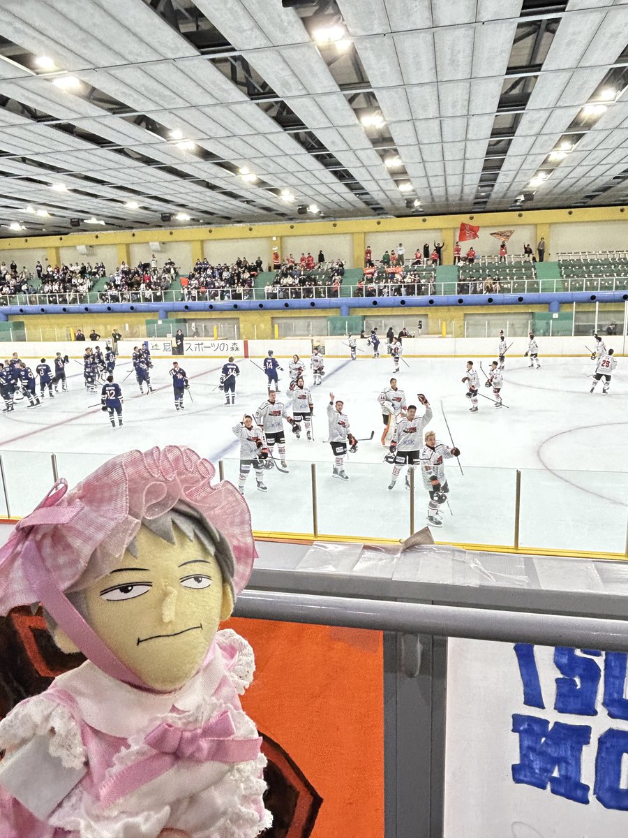 junai_1945's tweet photo. 昨日は🀄️と一緒に🏒の試合を観てきたよ🎶
初めて応援しに行ったのだけどすごく面白くて来世もし男に生まれることがあればぜひプレイしてみたいっ😖💕 https://t.co/EgD2ZWSR7c