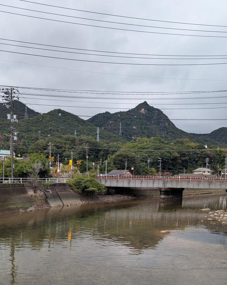 sosweetmint's tweet photo. 父の関係で広島日帰り。
縁のない土地になってしまって旅先の���つに。
それでもいろいろな思い出に浸る。 https://t.co/chXbemyG13