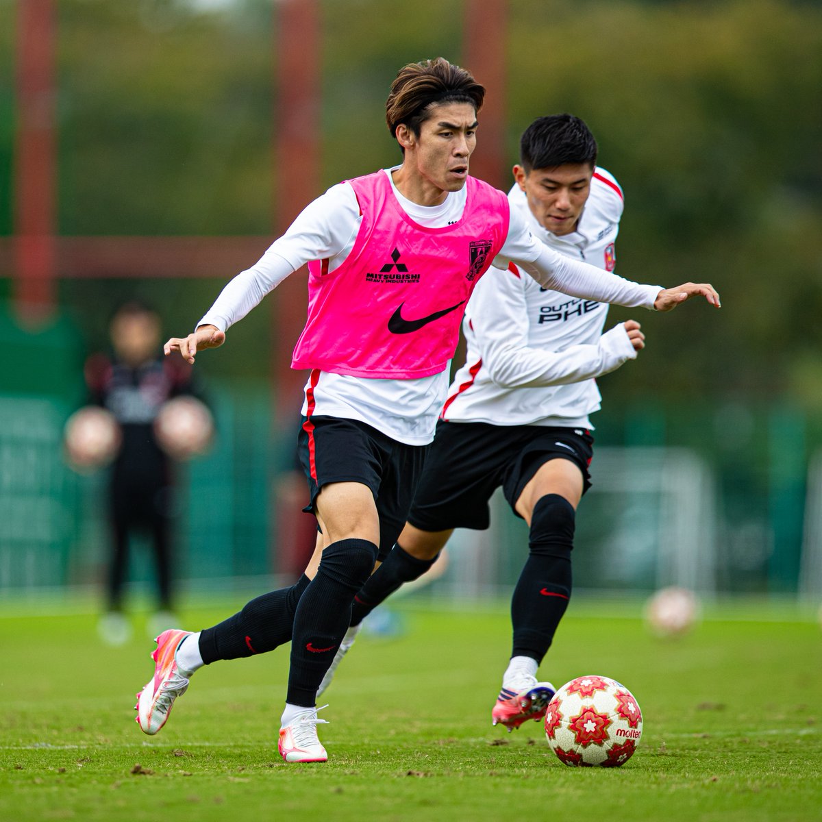 REDSOFFICIAL's tweet photo. 10.5 TRAINING | 📷
#天皇杯 RB大宮戦まで、あと2日。

𝙉𝙀𝙓𝙏 𝙈𝘼𝙏𝘾𝙃
vs RB大宮
🗓️10/7(水)
🕕18:00
📍NACK5スタジアム大宮

#UrawaRedDiamonds #urawareds #浦和レッズ #WeareREDS https://t.co/pGbZzn1g8x