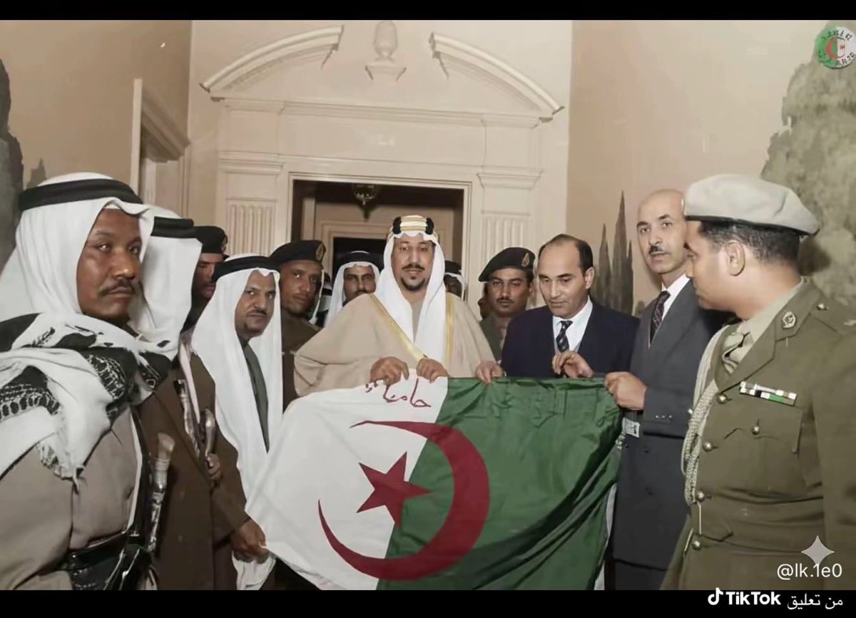 typhoon_1990's tweet photo. @zidanm67 @Hakeemfederer الله يعزهم لولا الله ثم ال سعود كان الى الان وانت مستعمرة فرنسية https://t.co/c1VvPytG06