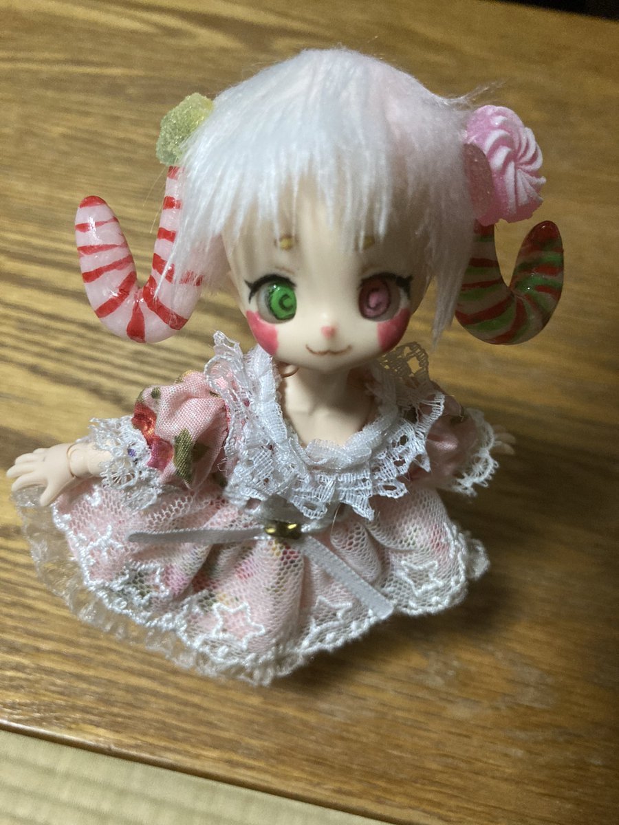 madderhtf's tweet photo. オリキャラキャンディちゃん完成〜
オリジナルの服がダサいのでこのまま市販品でしばらくいてもらう…いい素材があったらオリジナルの服作りたい https://t.co/9Yvb4S5o7P