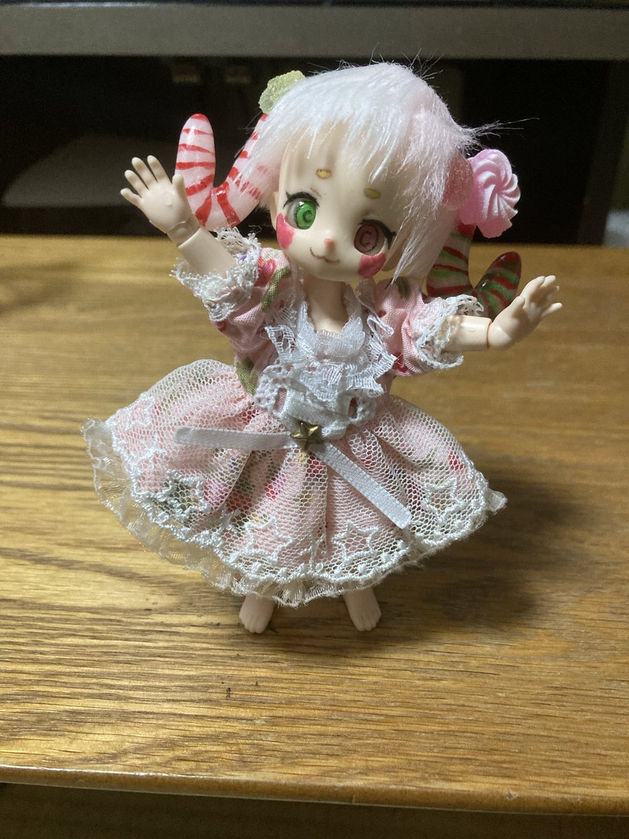 madderhtf's tweet photo. オリキャラキャンディちゃん完成〜
オリジナルの服がダサいのでこのまま市販品でしばらくいてもらう…いい素材があったらオリジナルの服作りたい https://t.co/9Yvb4S5o7P