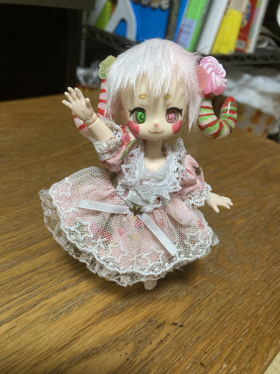 madderhtf's tweet photo. オリキャラキャンディちゃん完成〜
オリジナルの服がダサいのでこのまま市販品でしばらくいてもらう…いい素材があったらオリジナルの服作りたい https://t.co/9Yvb4S5o7P