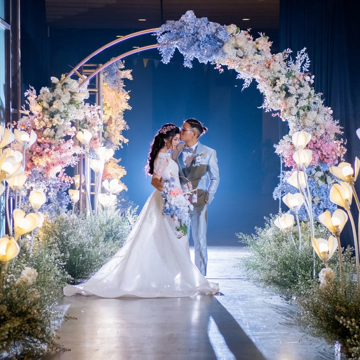 nezaolas's tweet photo. 10 September 2022

Reception + Bridesmaids

@rebecca_nielson @audreylevi_ thank you for standing with us on our wedding day, as you have so many times before. Bridesmaids MUA @pinelimakeup
Bridesmaids Hair @vinab3nita https://t.co/iIqwwscmCx