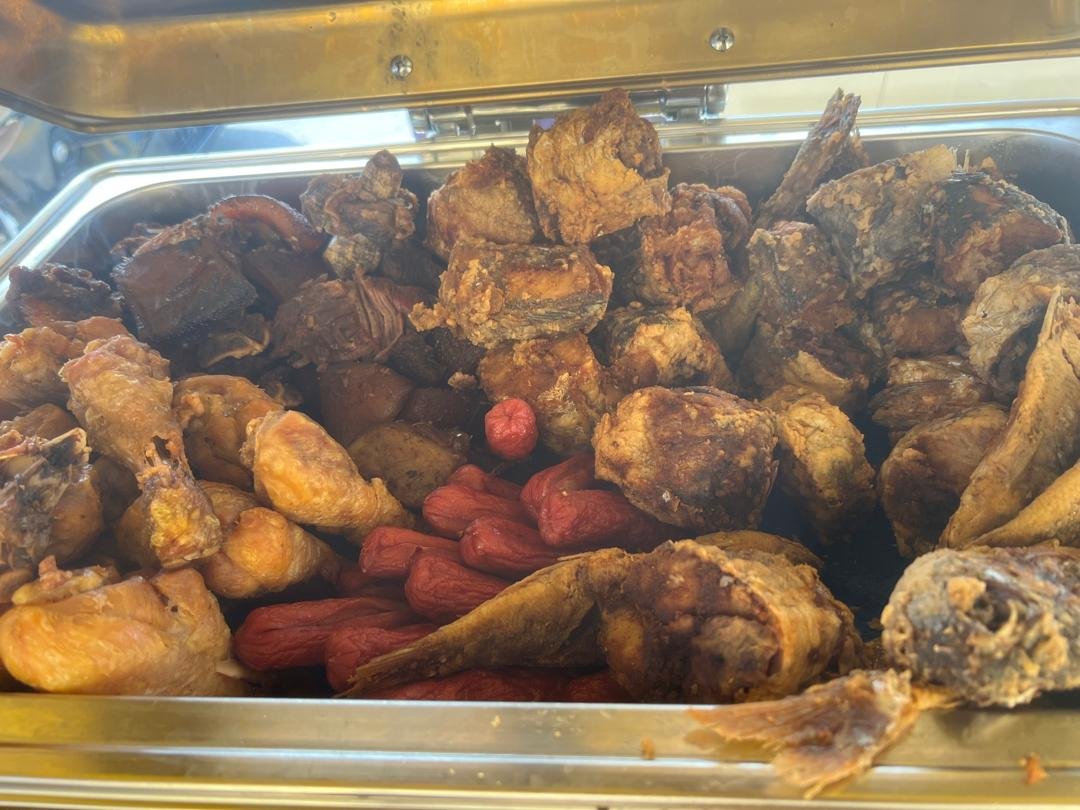 mba_oven's tweet photo. MBA Waakye available at 56 Nii Nortei Nyanchi Street Accra, Dzorwulu every Monday to Friday from 7am to 2pm.

Place your order NOW!

Call 0538861044.

#Waakye #Chicken #Fish #Egg #Meat #Sausage #Wele #Spaghetti #Gari #Salad #Leaves #Plantain #Shito #Stew https://t.co/NWXfA3rcVh