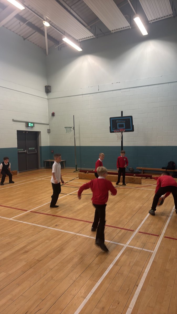 ERAGLENBURN's tweet photo. ⚽ Aultmore Park Breakfast Club!

Today we had fun playing football matches with a twist! ⚽🙌 Every time a goal was scored, the teams changed, keeping everyone involved and the games exciting! 😊

@GlasgowCC @AultmoreParkPri

#AultmorePark #BreakfastClub https://t.co/QOOVVSfBs7