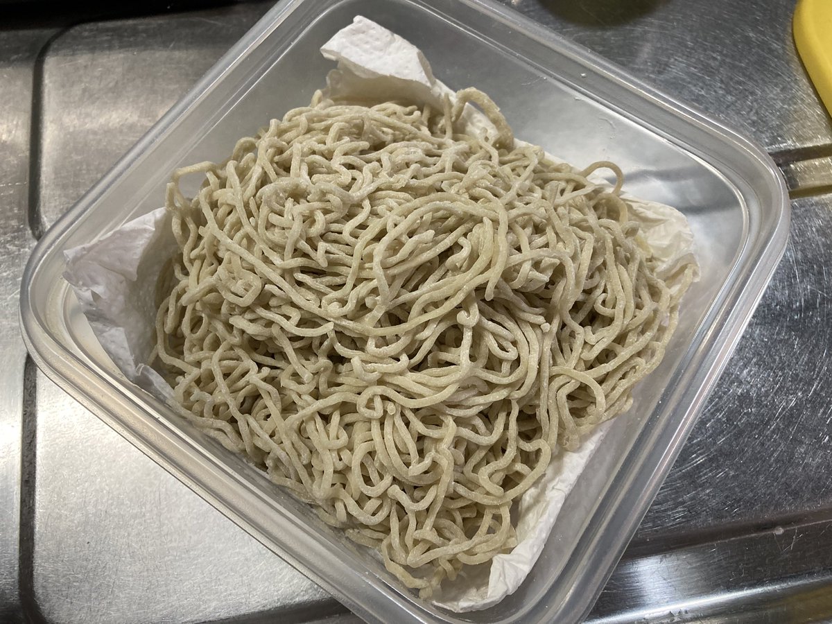 chan_otz's tweet photo. 今日の麺。 https://t.co/S1oMElhfTs