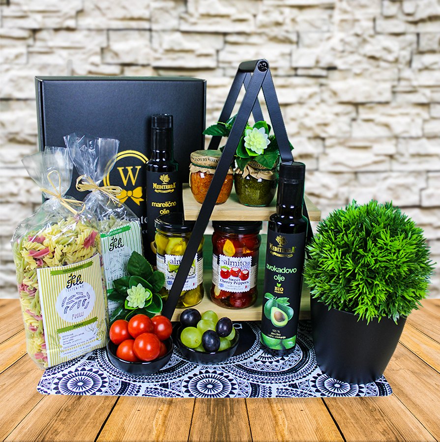 WalwaterE's tweet photo. One international team doesn't always mean one gift fits everyone. 
Read more:
https://t.co/4HVq0usGDY

Order Today.

#CorporateGifting #InternationalTeams #WalwaterGifts #EmployeeGifts https://t.co/A6CiDQ4v51