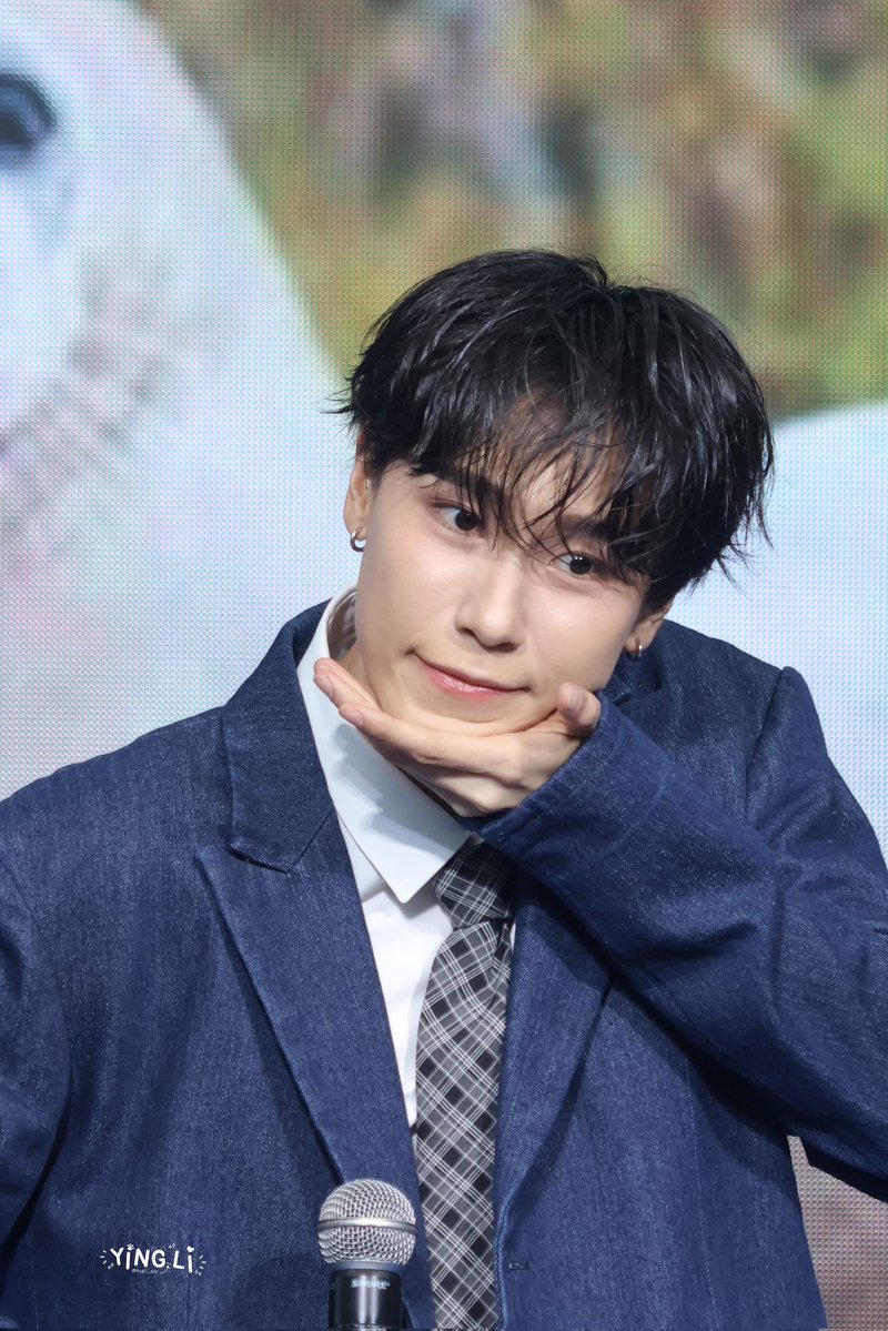 a_menman_a's tweet photo. 근데 이 날 쭈니어 존나존나존나 이뿌니 견이고 귀여움 수준 너무 높아가지고 걍 또 말 이만큼 많이하는데 거짓말은 한마디도 안하는 진실의 견 닉값한 거 아시는 분ㅋㅋ https://t.co/IOJJHvHYss