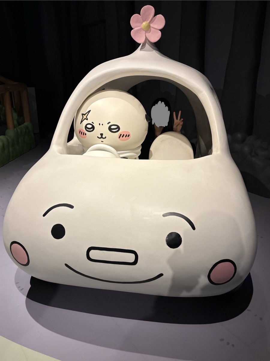 ameri72s's tweet photo. 昨日のちいかわパークの思い出。グリーティングおばけのちいかわとハチワレでめちゃくちゃ懐っこくて可愛かった💕別れの時まで頭突きしたりこっち見てくれて神🥹
フォトスポットもめっちゃあって楽しかったな https://t.co/KoA517I4Ht