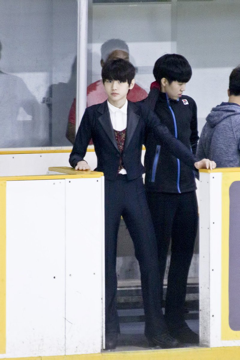 hunbablab's tweet photo. 애초에 이때도 70% legs엿던 https://t.co/GIMsPn1sKC
