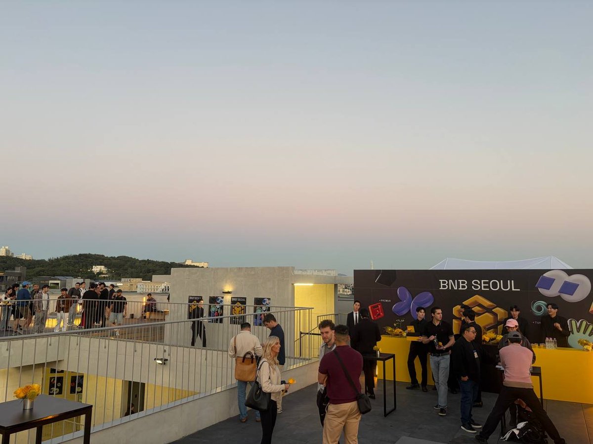 BulgeFi's tweet photo. It was an absolute pleasure attending BNB Seoul 2026 and an even greater honor to connect with the incredible teams at @BNBCHAIN and @flapdotsh.

Super grateful to be part of the momentum shaping what comes next for agentic trading.

See you tonight at the @token2049 side events! https://t.co/UerqA0w71P