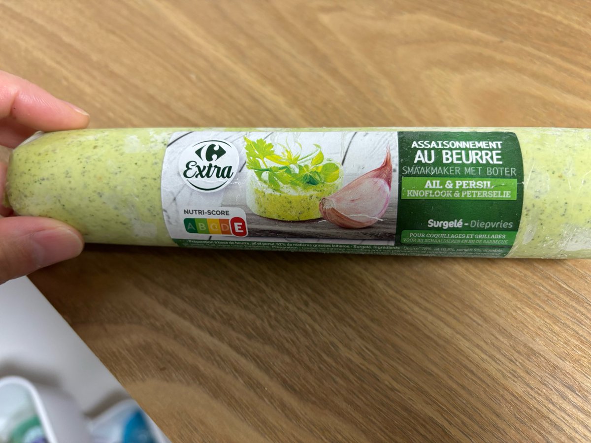 harami_karubi29's tweet photo. フランスに詳しい方教えて！
フランス土産でもらったバターをもらったんだけど、日本で同じ物買える？似た様なのとかある？

パスタやご飯と和えると娘爆食いなんだけど…なにか入ってる？？ https://t.co/1yzSZBxHYG