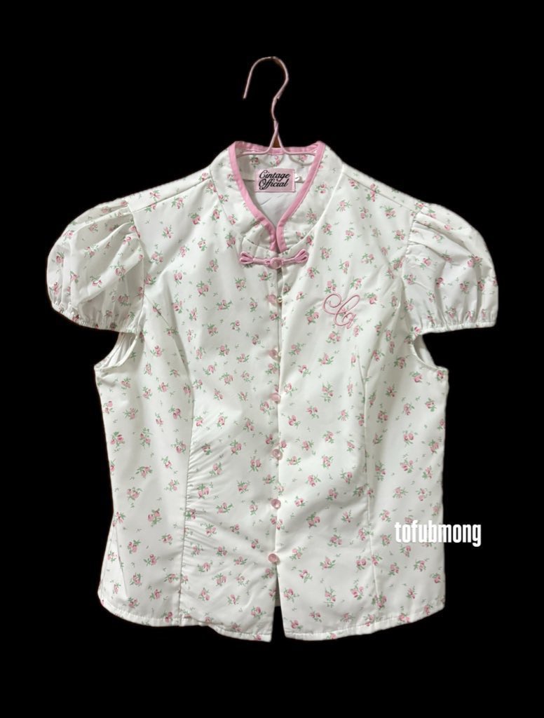 tofubmong's tweet photo. ˗ˏˋ เสื้อกี่เพ้า cintage (ใส่ครั้งเดียว) 

Price : 150 -.

free shipping 💞

 #ส่งต่อเสื้อผ้ามือ2 #ส่งต่อเสื้อผ้า #ส่งต่อเสื้อผ้ามือสอง #โล๊ะตู้เสื้อผ้า  #ส่งต่อเสื้อผ้าราคาถูก #เสื้อผ้ามือสอง #ส่งต่อcintage https://t.co/wVURjzBxYm