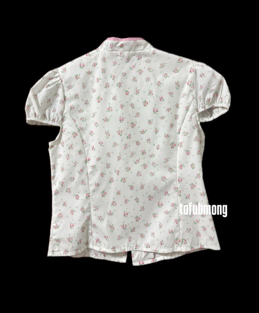 tofubmong's tweet photo. ˗ˏˋ เสื้อกี่เพ้า cintage (ใส่ครั้งเดียว) 

Price : 150 -.

free shipping 💞

 #ส่งต่อเสื้อผ้ามือ2 #ส่งต่อเสื้อผ้า #ส่งต่อเสื้อผ้ามือสอง #โล๊ะตู้เสื้อผ้า  #ส่งต่อเสื้อผ้าราคาถูก #เสื้อผ้ามือสอง #ส่งต่อcintage https://t.co/wVURjzBxYm