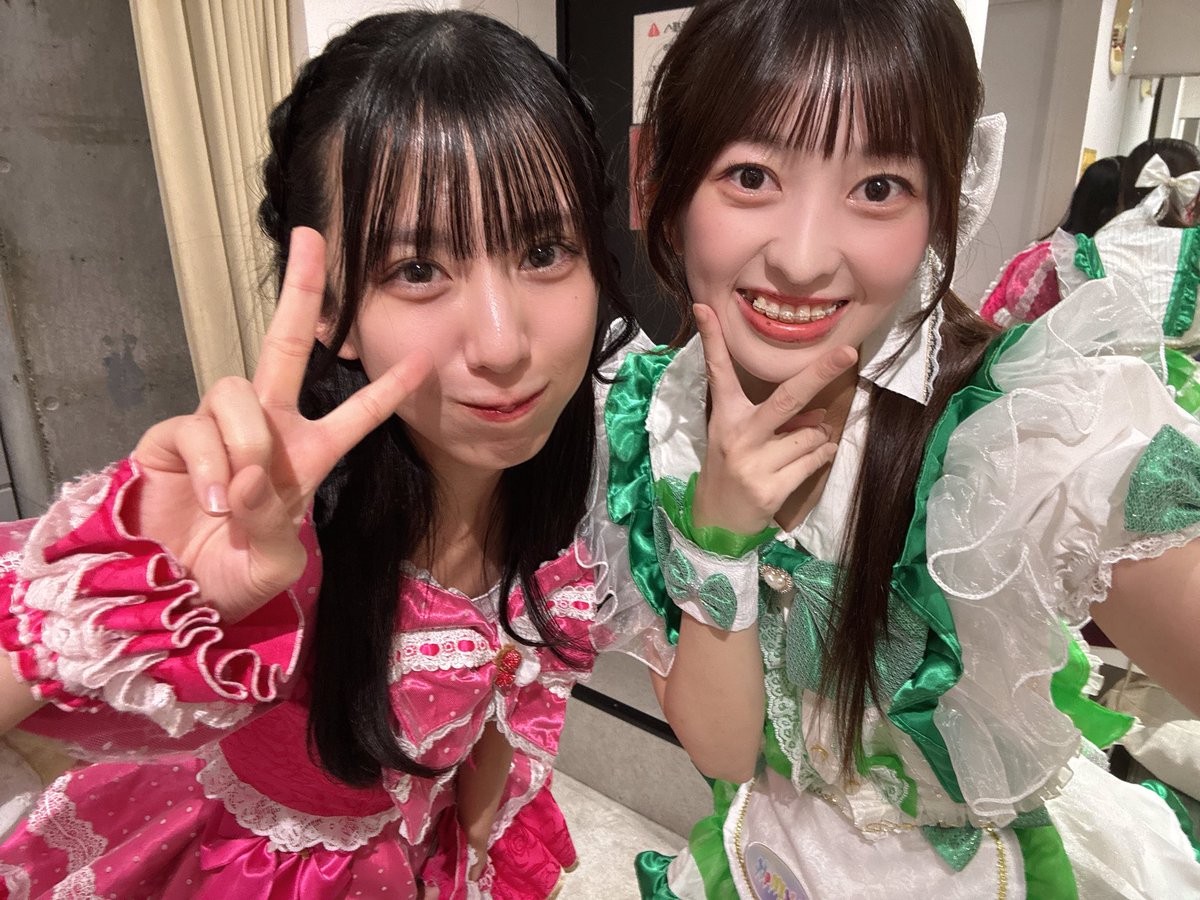 suiren_mone0428's tweet photo. とてつもなくお久しぶりに水野ひなたさんにお会いできました‼️🩷
私の事を覚えててくださって嬉しかったです!!😿
パフォーマンスがほんとに魅力的でずっとドキドキしてました‼️🥰
#embellir さん💕
#LitMelt https://t.co/rkiyDAYPc6