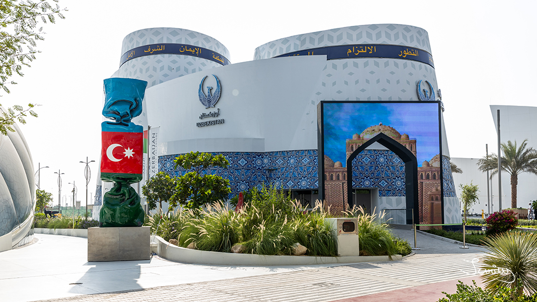jurius_Photo's tweet photo. Počas mojich potuliek po svetovej výstave EXPO v Dubaji 🇦🇪 kde som pracoval ako ministerský fotograf som narazil aj na zmes digitálneho a historického, inovácií a histórie. Uzbekistan 🇺🇿 sa s touto zmesou hrdo a kreatívne vysporiadal. Veď posúď. #jurius #juriusphoto #expodubai https://t.co/mCoBaqWAno
