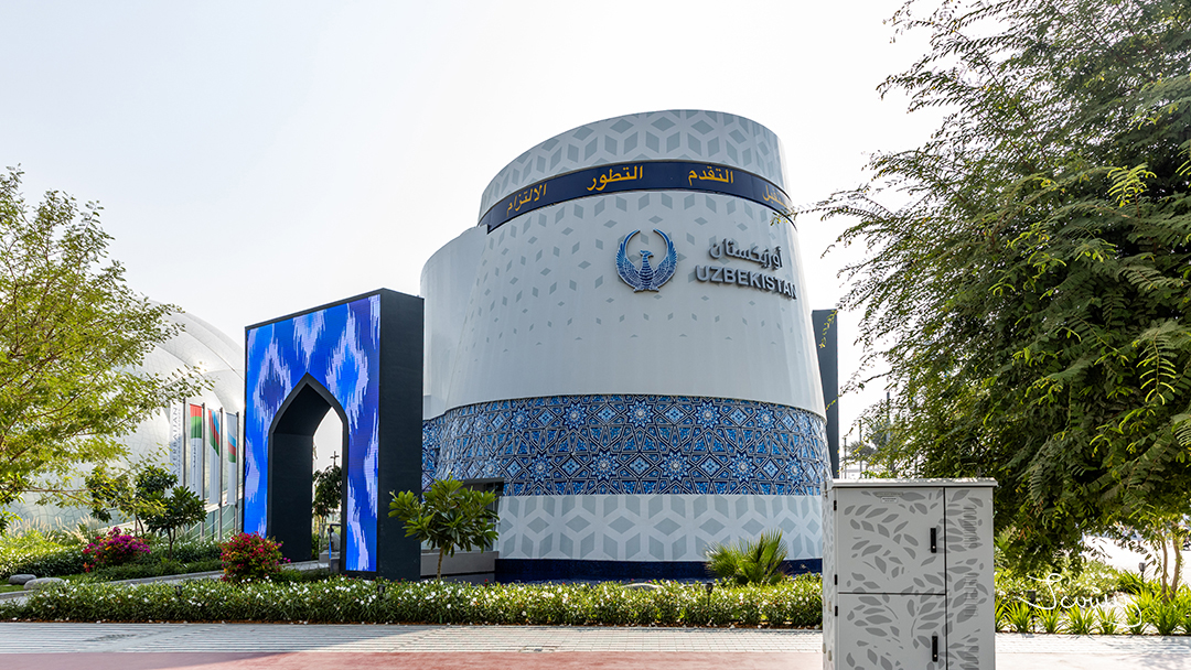 jurius_Photo's tweet photo. Počas mojich potuliek po svetovej výstave EXPO v Dubaji 🇦🇪 kde som pracoval ako ministerský fotograf som narazil aj na zmes digitálneho a historického, inovácií a histórie. Uzbekistan 🇺🇿 sa s touto zmesou hrdo a kreatívne vysporiadal. Veď posúď. #jurius #juriusphoto #expodubai https://t.co/mCoBaqWAno