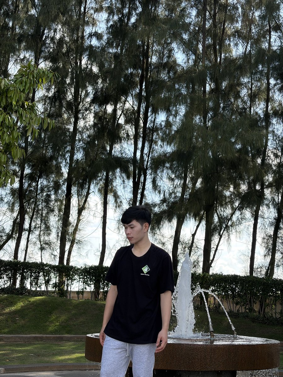 tra82113 tweet picture