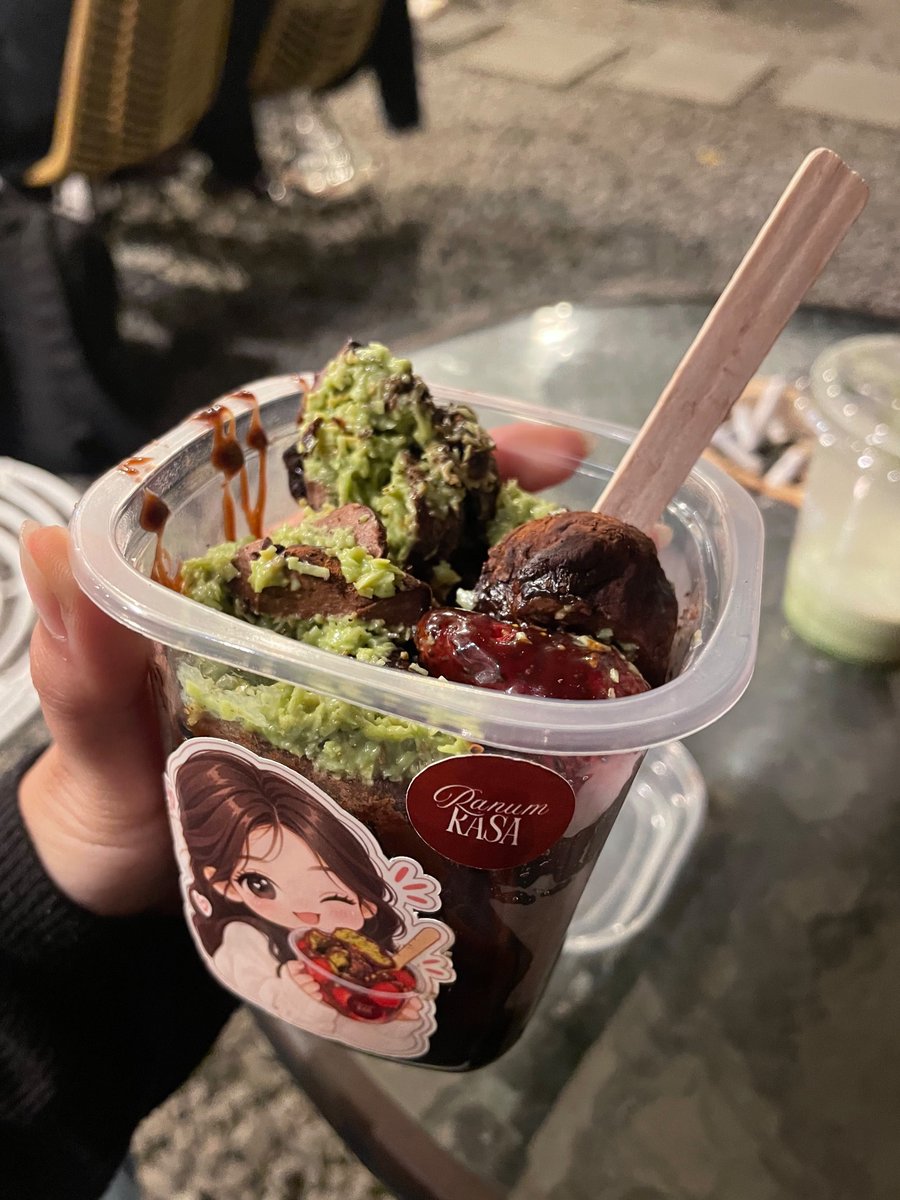 levOotre's tweet photo. bentuk nikmat endulita 🤤 https://t.co/k4OpS0HFZq