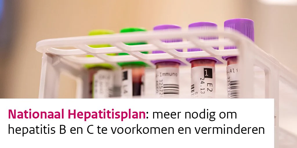 Foto: buisjes in rek. Tekst: Nationaal Hepatitisplan: meer nodig om hepatitis B en C te voorkomen en verminderen
