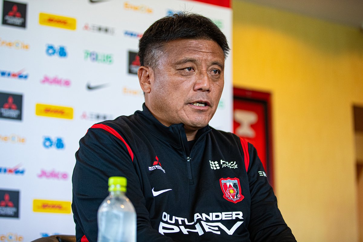 REDSOFFICIAL's tweet photo. 🎙️𝐏𝐫𝐞-𝐌𝐚𝐭𝐜𝐡 𝐏𝐫𝐞𝐬𝐬 𝐂𝐨𝐧𝐟𝐞𝐫𝐞𝐧𝐜𝐞🎙️
vs 𝐑𝐁 𝐎𝐌𝐈𝐘𝐀 𝐀𝐑𝐃𝐈𝐉𝐀

#曺貴裁 監督🗣️
「ダービーにふさわしい闘いを」

https://t.co/TPLkVPnmxZ

#UrawaRedDiamonds #urawareds #浦和レッズ #WeareREDS
#天皇杯 https://t.co/UZTqJGcG1c