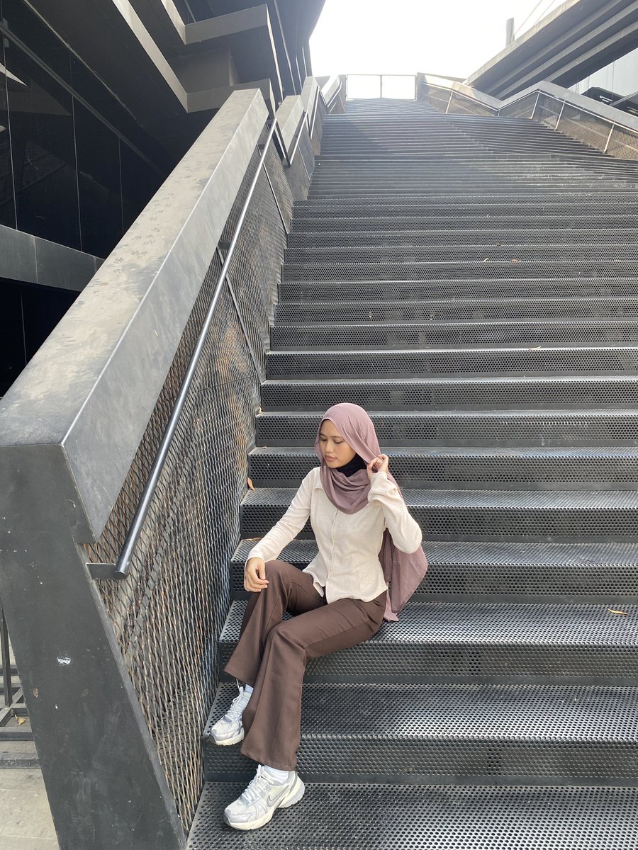 purplerainnnd's tweet photo. so in love with my fit and my makeup todayy 🥹🫶 https://t.co/HywK6VoW0t
