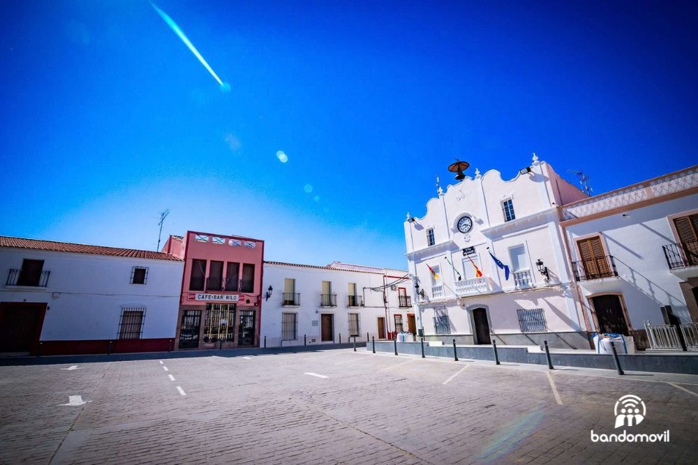 bandomovilapp's tweet photo. El Ayuntamiento de La Morera, en la provincia de Badajoz, sigue acercando la administración local a sus vecinos mediante Bandomovil.
 Una herramienta pensada para informar mejor, más rápido y de forma oficial.

Bandomovil: tecnología útil para los ayuntamientos. https://t.co/vEQeYvHvsW