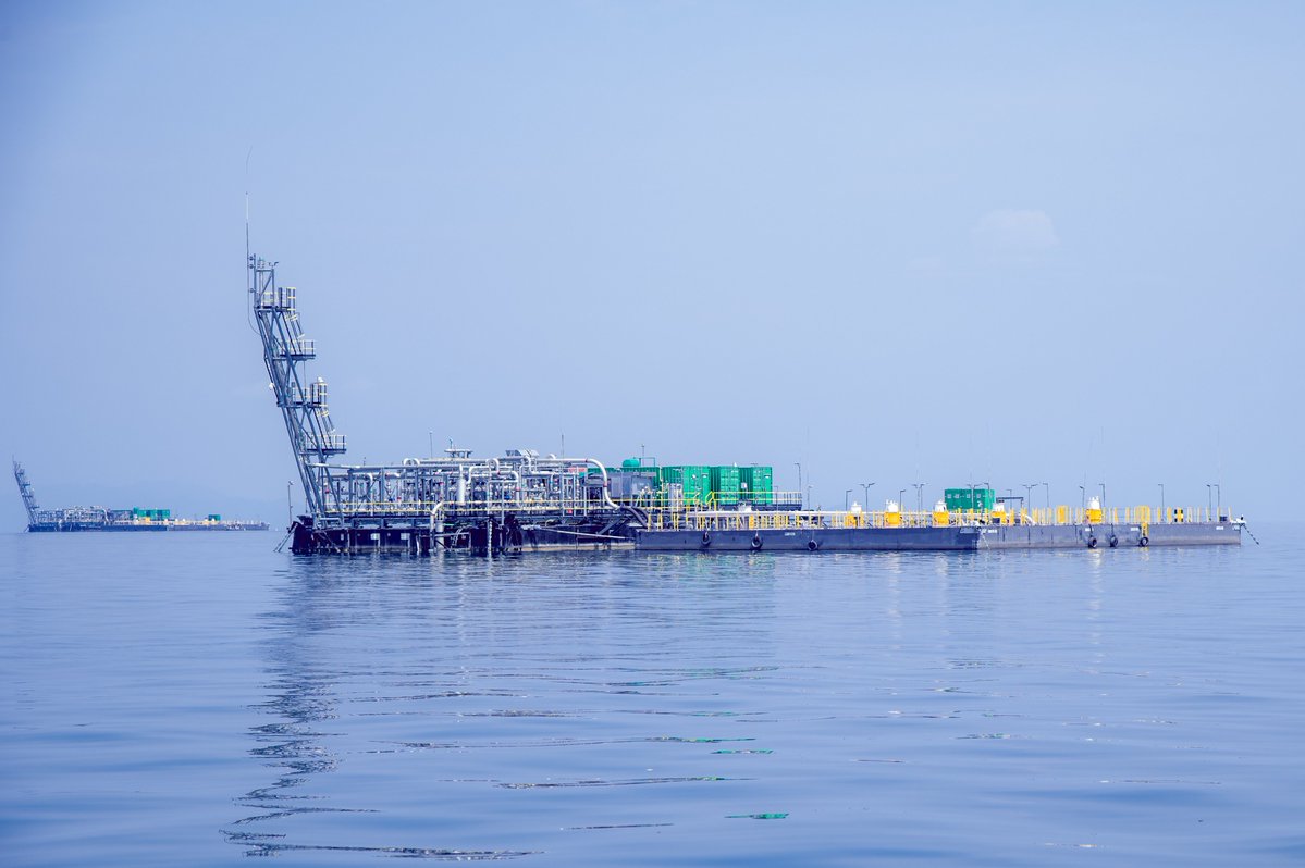 RwandaMinesB's tweet photo. Lake Kivu contains significant concentrations of naturally occurring methane and carbon dioxide dissolved in its deep waters. Rwanda is already generating electricity from this indigenous resource through operating methane-to-power projects, including KivuWatt and Shema Power. This demonstrates that a complex geological resource can be developed responsibly and converted into tangible value for the country.

But methane may not be the end of Lake Kivu’s energy story. #EAPCE27 #EastAfricanEnergy
👉 Read more: https://t.co/e3oG4tbash