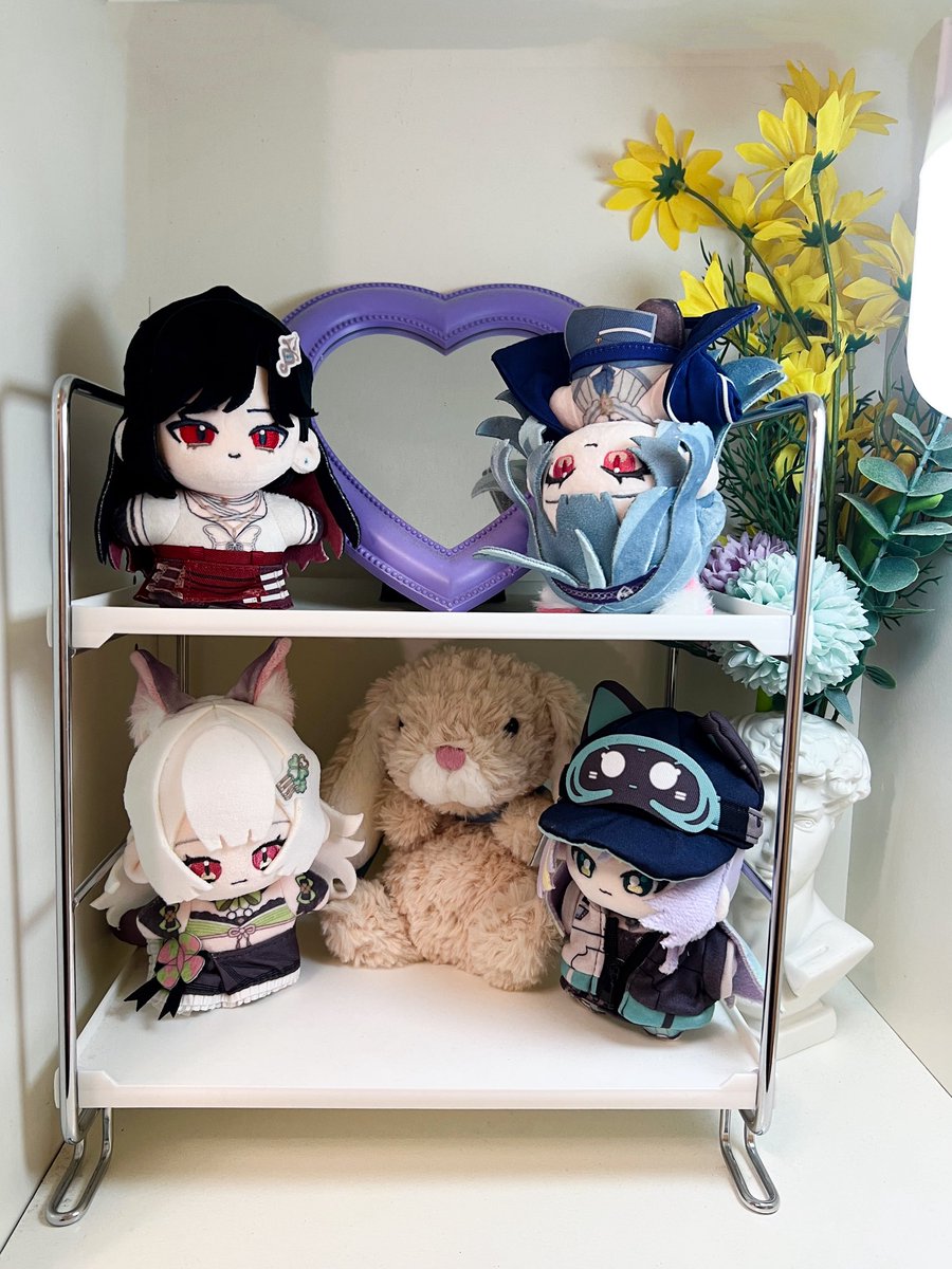 98clairecc's tweet photo. 四寶迎來周歲了！
佈置了一個溫馨（？）的家
導致阿煦太開心開始頭轉😎
要好好待著不可以吵架喔
#序境TeRaź https://t.co/dNibXBz18z