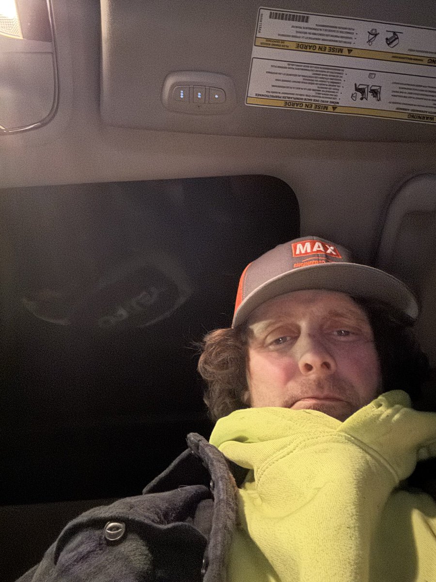 squirelynut28's tweet photo. @Jessicasmi49290 1787-3512  take me on the road with u for a few months , I have played music all my life  guitar drums etc  . Play along with anything that cums on the radio, even u my sweet https://t.co/FfJTQdApkP