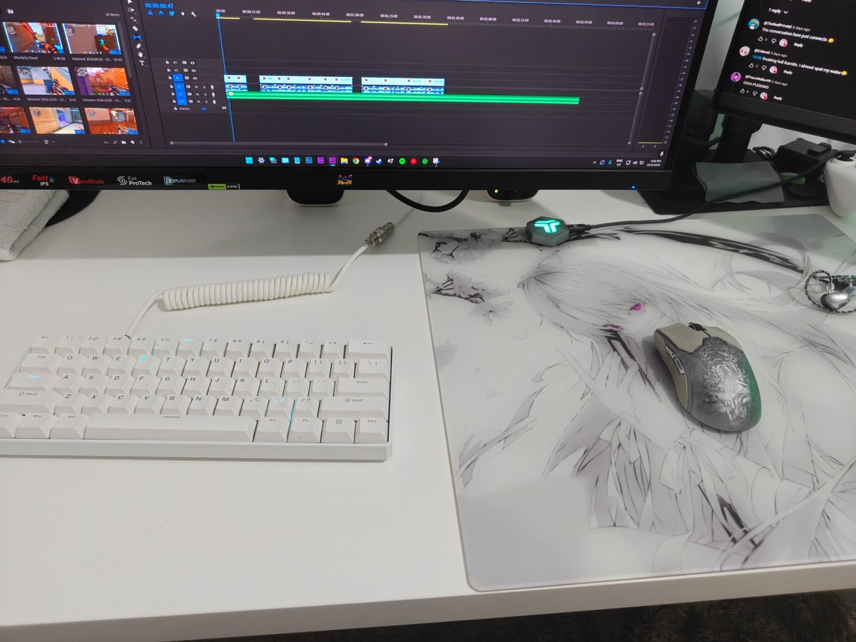 symfora_c's tweet photo. Kyomi Yuyo Glass Mousepad 🤍

Never got to upload but been using it for quite awhile now. Pretty fast in comparison to Abyssgaming Lanyu. https://t.co/1oRclSHmMA