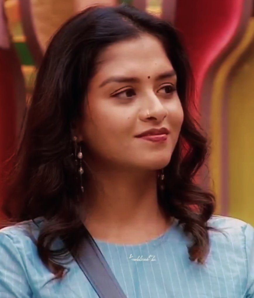 michaelarun_m's tweet photo. #BiggBossTamil10

#DealMatter

• #LakshmiPriya didn’t want to work in the kitchen because she had already received 1 star and was directly nominated

• As captain, #Shama had to make #LP work. Otherwise, #BB would question her for allowing #LP to roam freely without doing any work... (The weekend criticism for not working is a separate issue, #LP have to face)

• So, #Shama’s only option was to make a deal with #LakshmiPriya to get her to work, while agreeing to consider whatever she asked for

• #LP asked for one thing: if #Shama got any power to save someone, she should save #LP, because #LP felt her direct nomination was unfair. Only after that assurance did #LP agree to start working

• #Shama accepted the deal and got #LP to do the work.

If giving #LP one star and directly nominating her is considered a good game, then using a situation to negotiate and secure a possible save for herself if a power arises is also good game... That's what BB is all about

Actually if #Shama didn't accept, the dynamics would change, in S1 Oviya said I won't do tasks and work... S2 Mumtaz said I won't do (and face weekend punishment)... Its nothing new to protest... #LP protested, #Shama found ha way to end #LP's protest... That's all
