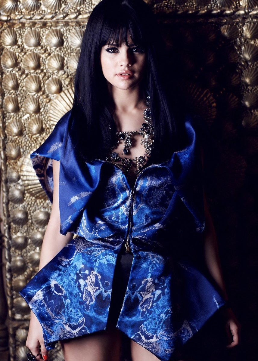 selenerrr321's tweet photo. Selena Gomez Stars Dance photoshoot (2013) https://t.co/mQFApz979z