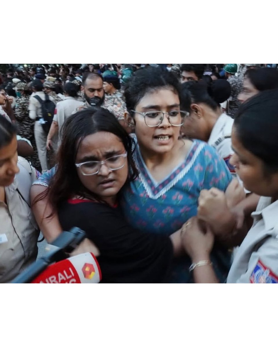 neha_aisa's tweet photo. "U wretched woman, know your place!" you said. 

"We know our place. It's on the frontlines of the resistance." they replied back.

(Respective credits to the photographer, media persons and media houses) https://t.co/WKtREqeCtf