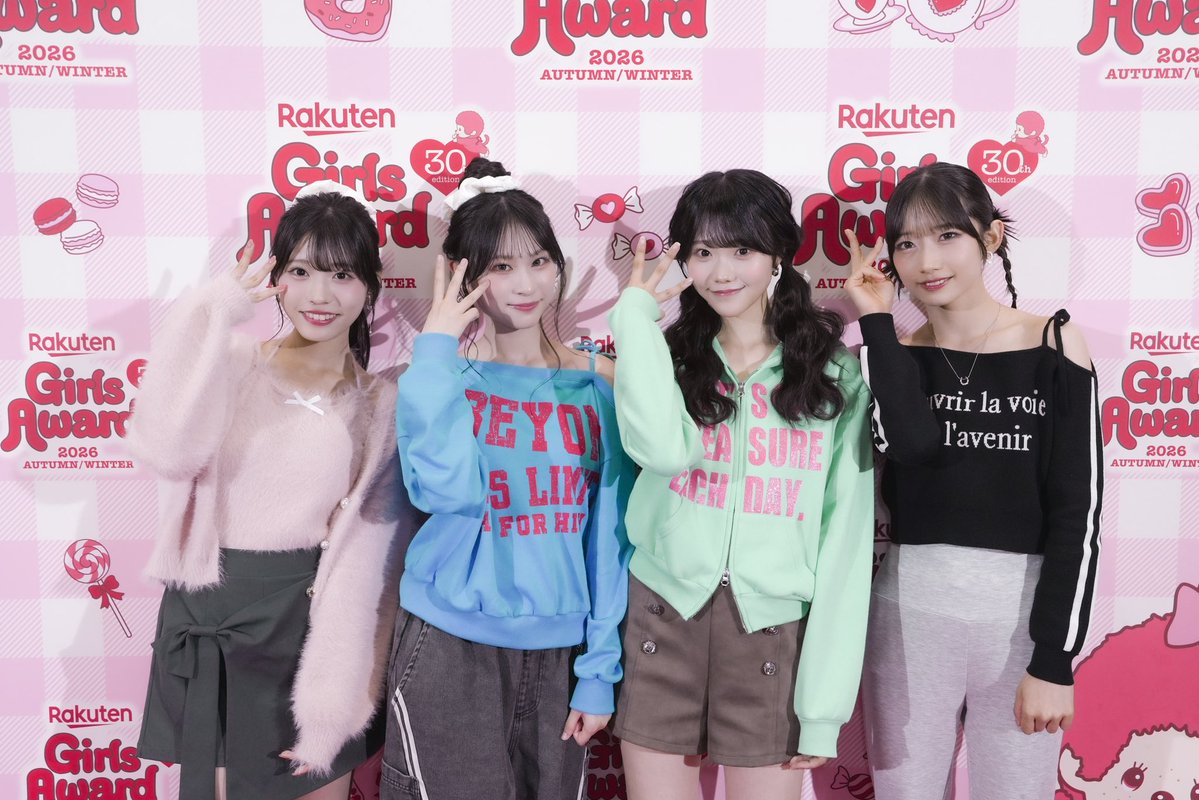 BOKUAOofficial's tweet photo. ＼TikTok更新💙／

#MORESTAR #新井心菜 さん🧡 #遠藤まりん さん💙 と一緒に「#空色の水しぶき」🚣‍♀️  🎥 https://t.co/jRBlO1HUZ2 
コラボありがとうございました✨  @MORE_STAR_ #もあすた @cocona_ms1218 @marin_ms_0329  #ガルアワ2026AW https://t.co/mgOV8pSqxA