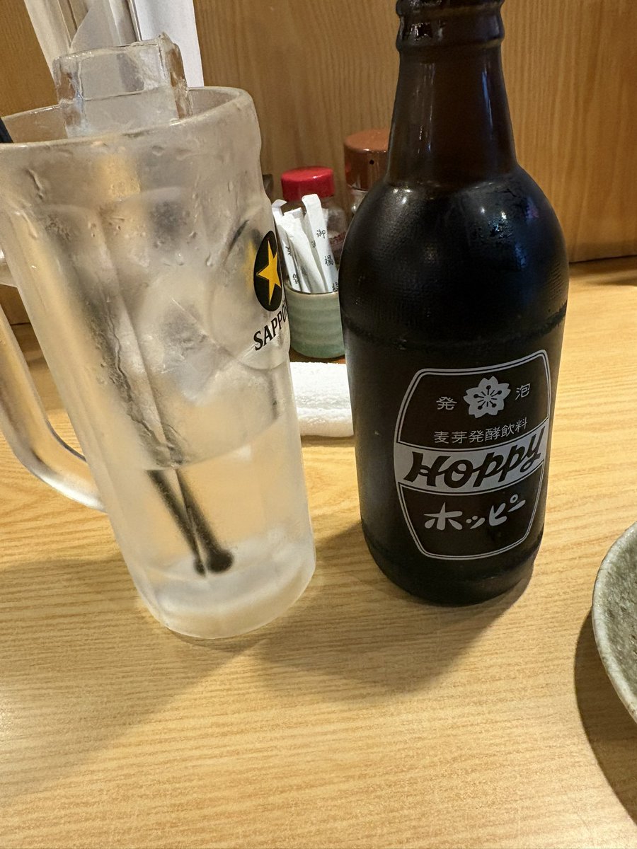 sorenochi's tweet photo. 初の東京遠征はこれにて終了。

気心知れた方々との初の東京公演。
そして大舞台の怪談最恐戦。

多少の機運はあるかもですが、まだまだやることはあるとわかった。
1人残念会もした。
明日からはまた鍛錬鍛錬です。

また強くなって戻ってきますよ。

まずは明日の出社から。
それはﾔﾀﾞｰｯ‼️‼️😿 https://t.co/IMlZ0kRJN7