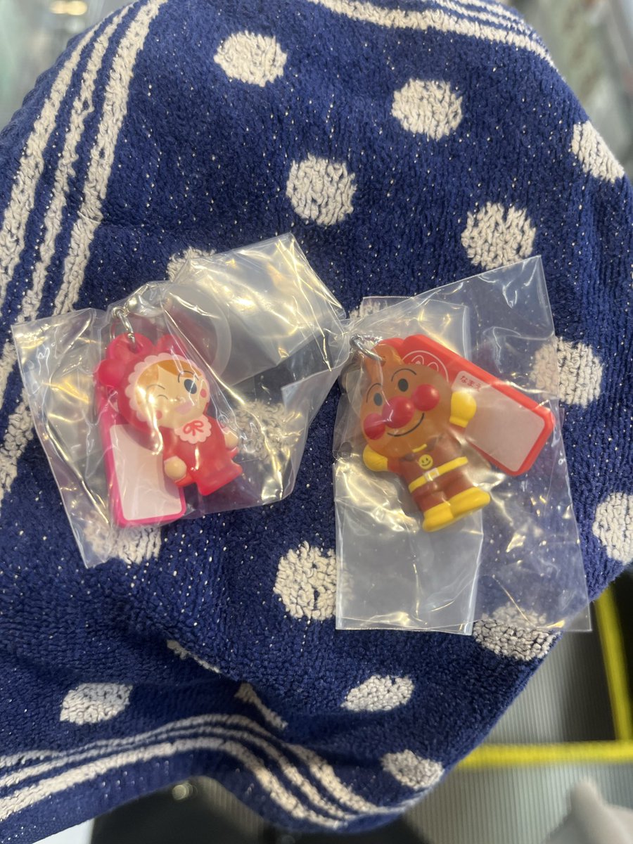 mimimi1031no's tweet photo. 【交換】アンパンマン　めじるしアクセサリー

【譲】アンパンマン　あかちゃんまん
【求】ドキンちゃん＞コキンちゃん

横浜付近手渡しまたは郵送希望です。 https://t.co/5NnXIOkbBn