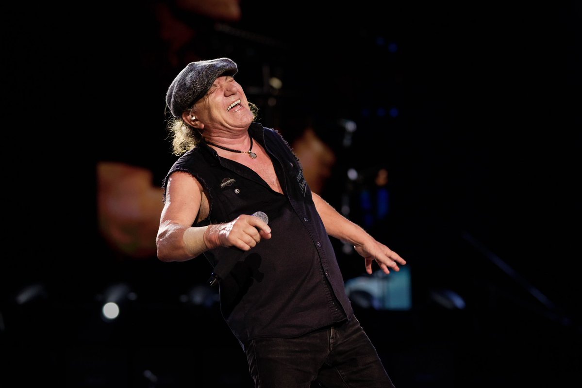 acdc's tweet photo. Happy Birthday Brian Johnson #PowerUpTour 📸 @ChristieGoodwin https://t.co/qevLml6wQP