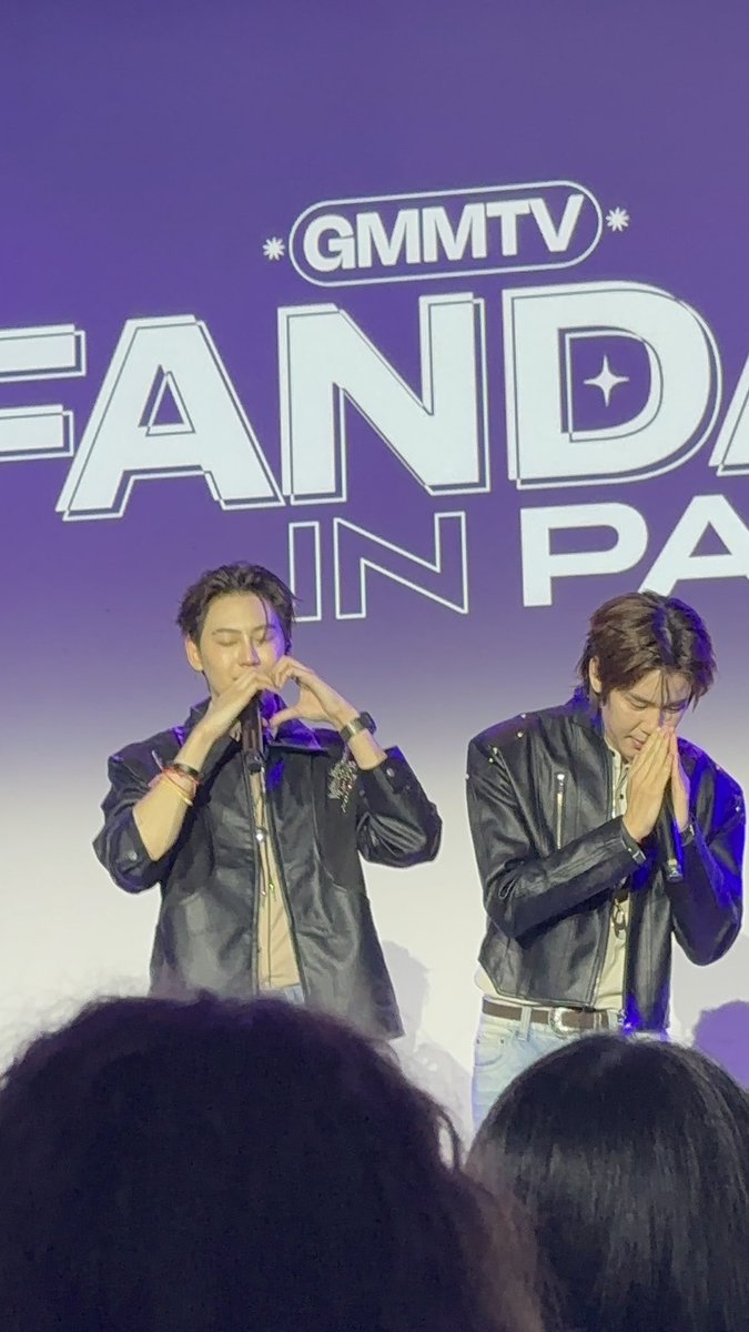 leaxoxoms's tweet photo. What do you mean? Why I can’t saw them today too? 
They already miss me so much! 

This week-end with them was a dream for me! 
#BounPrem
#BounPremxFanday37inparis
#RememberBP https://t.co/Ybf8j560xs