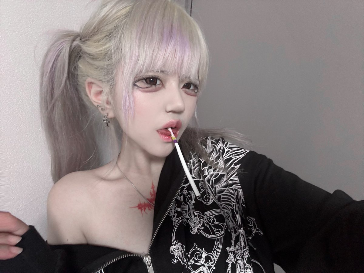 cleooooko's tweet photo. #分舌 #门槛 https://t.co/St6QhquuWD