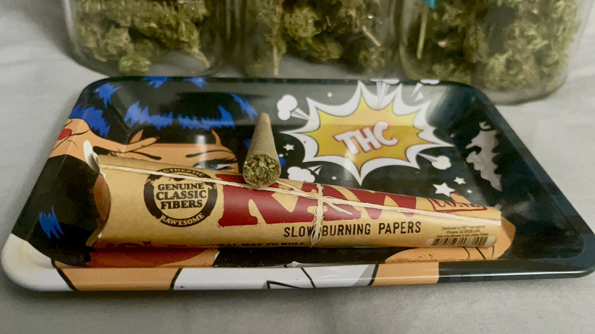 Itsphebeats's tweet photo. Time for a lilโ #nightcap ๐ฎโ๐จ๐จ
#itsPhe ๐ฅ #cannabis #cannabiscommunity #GrowYourOwn ๐จ๐พโ๐พ๐ชด https://t.co/K9nSXCHBGI
