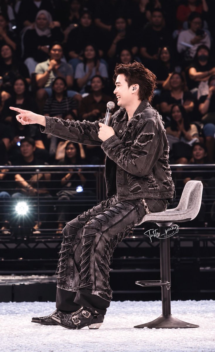 PenZa_Taa's tweet photo. นับจากนาทีนี้ ..ผมเปลี่ยนชื่อใหม่แล้วครับ 
ผมคือ “นนท์ ธนนท์ ณ ราชมังฯ ”
“ไปครับทุกคน ไปราชมังฯ กัน” 

#NONT_ARENAENCORE_DAY2 #THEMOMENT_ARENAENCORE 
#NONTTANONT https://t.co/2UiK61jRBY