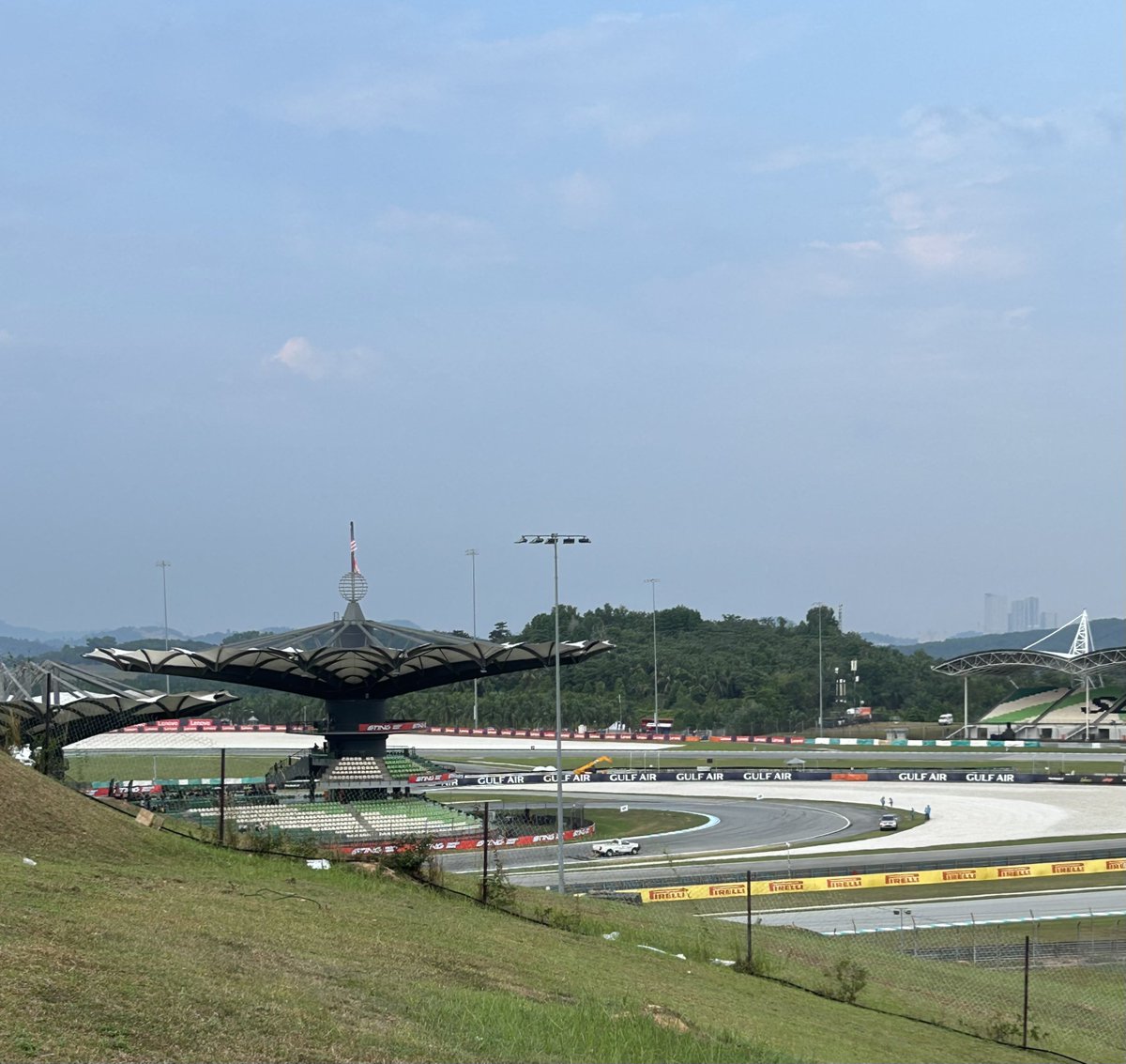 stephenmarriott's tweet photo. Malaysia is beautiful, KL is awesome, and Sepang certainly put on a show!

There were a few organisational issues, some of which were expected - we all knew the monsoon rains were coming!

Thank you, Malaysia. It was emotional. 🇲🇾 https://t.co/ODmnrsjn8h