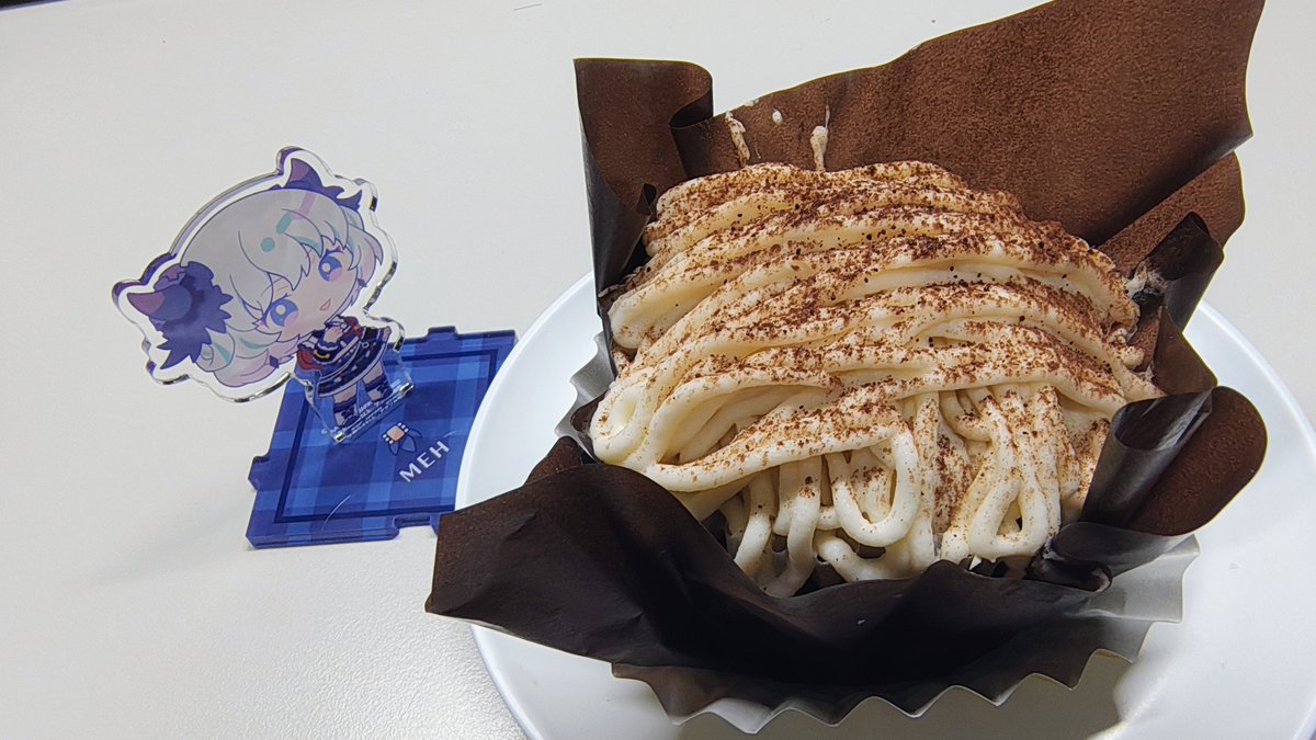 tarosuke__'s tweet photo. #まみむランド
メエおねえさん、ティラミスモンブランだよ。
うま… 美味しいね
🧁🍰🐴🐑

→  https://t.co/SFGbGKV99K https://t.co/WCWZWtDGzJ