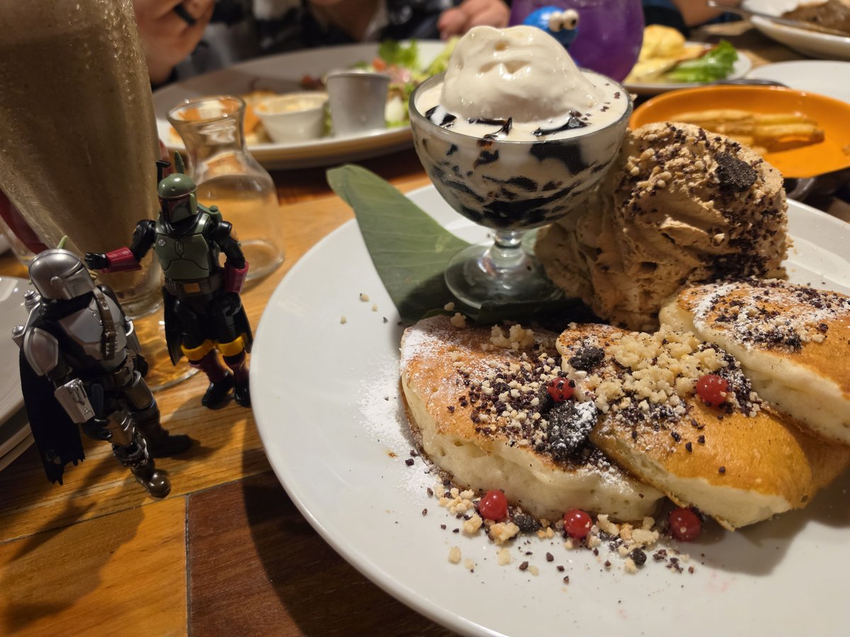 amamori124's tweet photo. 妹と友人エンドゲームとパンケーキ一緒に味わって欲しいっておねだりした時の美味しいやつ https://t.co/tkNV9nYzig