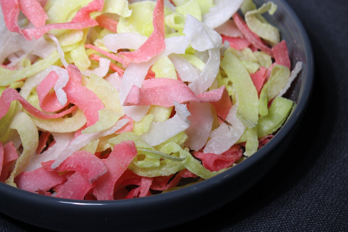 wenthere8this's tweet photo. Mứt Dừa (Vietnamese Candied Coconut) is a colorful, sweet & chewy traditional treat enjoyed during Tết!
https://t.co/SaoNfEAiG7
#MutDua #VietnameseFood #VietnameseDessert #CoconutRecipe #Tet #WentHere8This https://t.co/p9ykbhgj8k