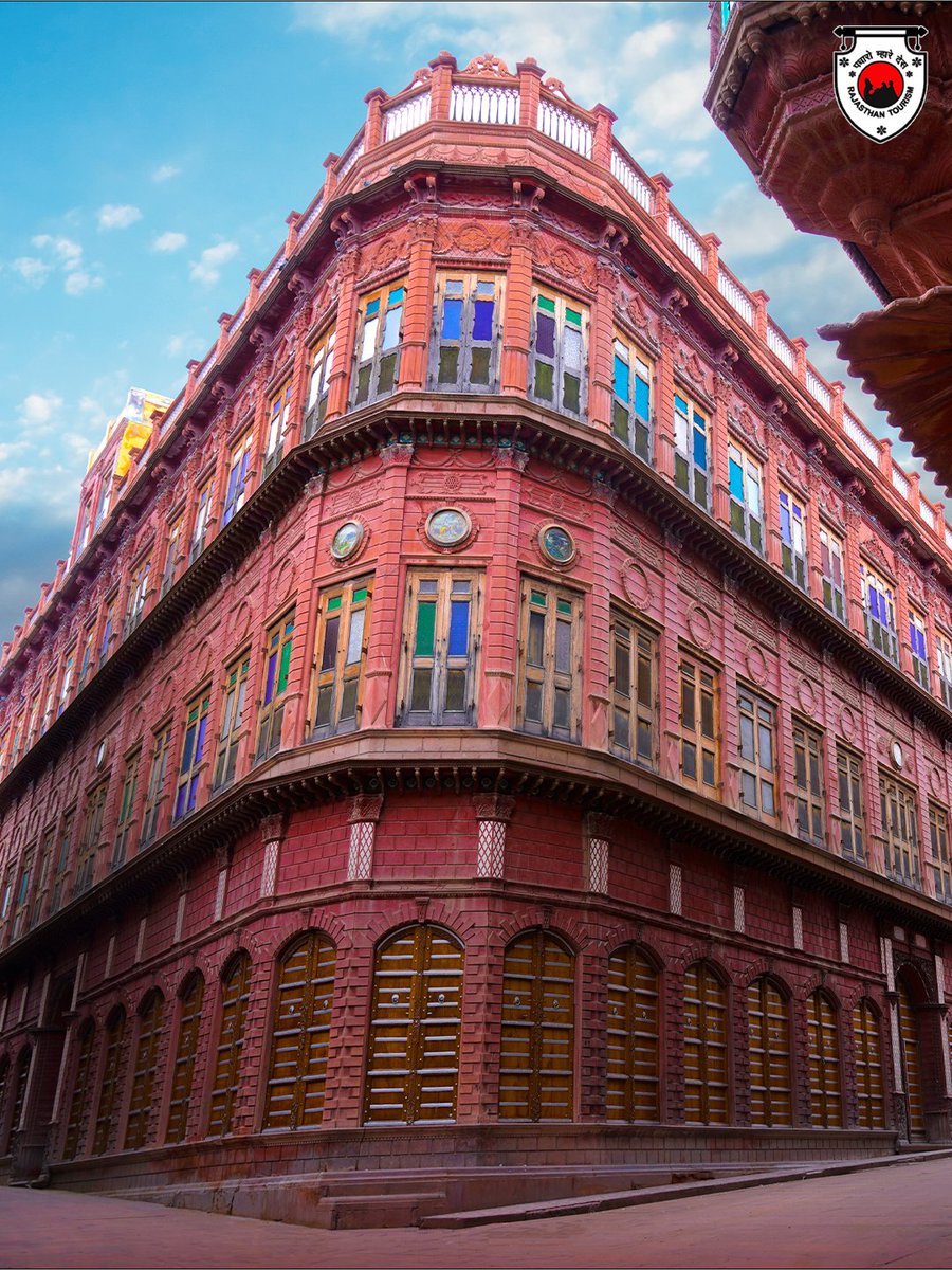 my_rajasthan's tweet photo. On World Architecture Day, 5th October 2026, celebrate Rajasthan’s architectural splendour, where grand forts, magnificent palaces, ornate havelis, and intricately carved temples tell stories of an immortal legacy.

@tourismgoi @incredibleindia 

(1/3) https://t.co/HoCa13E53t