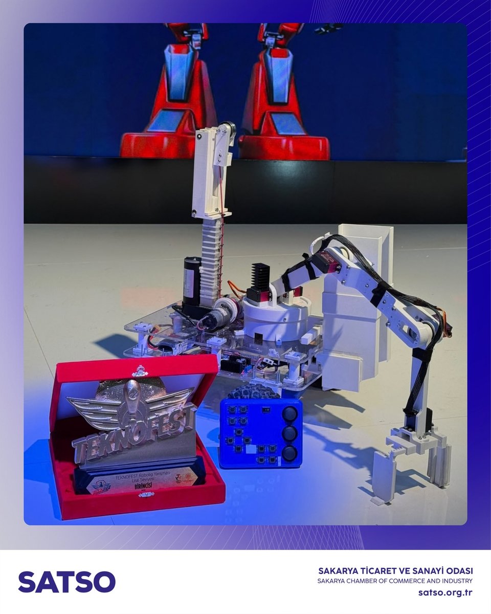 SATSO54's tweet photo. Tebrikler SATSO Robotik 👏🏆

Sakarya Ticaret ve Sanayi Odası Ticaret Mesleki ve Teknik Anadolu Lisesi bünyesindeki ‘SATSO Robotik’ takımı, Şanlıurfa’da düzenlenen “Teknofest Robolig Yarışması” Lise Kategorisinde Türkiye Birincisi oldu.

En Özgün Tasarım ödülünün ardından bu yıl 2. kez büyük bir başarıya imza atan kıymetli öğrencilerimizi ve danışman öğretmenlerimizi tebrik ederiz.